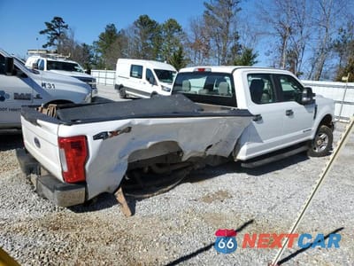 Trzecie zdjęcie samochodu z tyłu: 2018 FORD F250 SUPER DUTY VIN:1FT7W2BT4JEC16731 - miniatura