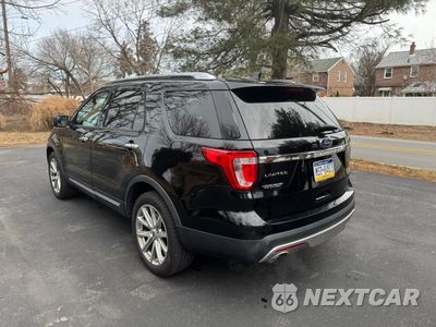 Trzecie zdjęcie samochodu z tyłu: 2016 FORD EXPLORER LIMITED VIN:1FM5K8F85GGC14359 - miniatura