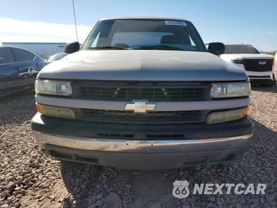 Piąte zdjęcie samochodu w środku: 2002 CHEVROLET SILVERADO C1500 VIN:2GCEC19W921165532 - miniatura