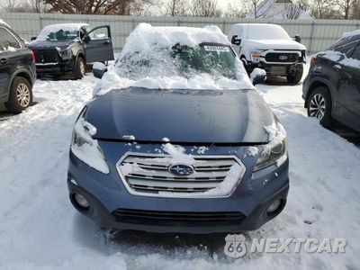 Piąte zdjęcie samochodu w środku: 2017 SUBARU OUTBACK 2.5I PREMIUM VIN:4S4BSAFC7H3265790 - miniatura