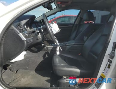 Zdjęcie 7 z 12 samochodu: 2015 BMW 535 XI VIN:WBA5B3C55FD544419 - miniatura