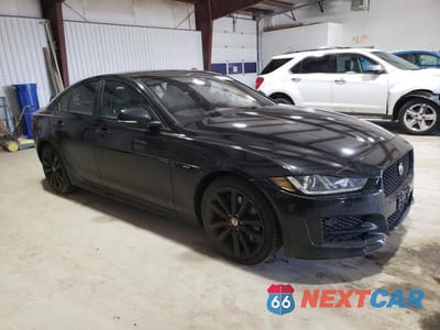 Czwarte zdjęcie samochodu z boku: 2017 JAGUAR XE VIN:SAJAF4BV9HA951050 - miniatura