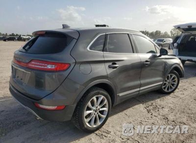 Trzecie zdjęcie samochodu z tyłu: 2019 LINCOLN MKC SELECT VIN:5LMCJ2C91KUL27835 - miniatura