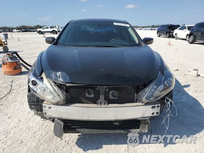 Piąte zdjęcie samochodu w środku: 2017 NISSAN ALTIMA 2.5 VIN:1N4AL3AP6HN316256 - miniatura