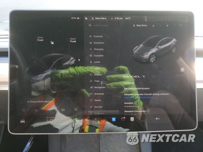 Zdjęcie 9 z 12 samochodu: 2023 TESLA MODEL Y VIN:7SAYGDED1PF934944 - miniatura