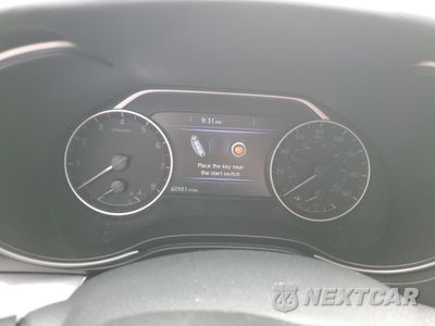 Zdjęcie 9 z 15 samochodu: 2017 NISSAN MAXIMA 3.5S VIN:1N4AA6AP4HC420828 - miniatura