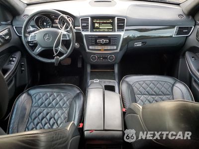 Zdjęcie 8 z 15 samochodu: 2015 MERCEDES-BENZ GL 550 4MATIC VIN:4JGDF7DE5FA498354 - miniatura