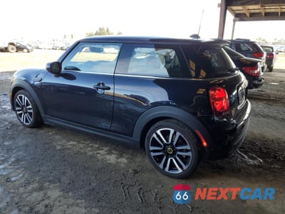 Drugie zdjęcie samochodu z przodu: 2023 MINI COOPER SE VIN:WMW13DJ01P2U09041 - miniatura