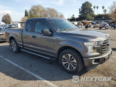 Czwarte zdjęcie samochodu z boku: 2017 FORD F150 SUPER CAB VIN:1FTEX1CP8HKC64339 - miniatura