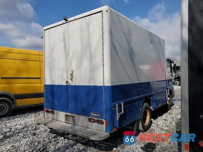 Trzecie zdjęcie samochodu z tyłu: 2015 ISUZU NPR VIN:54DB4W1B4FS806688 - miniatura