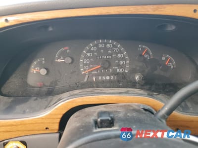 Zdjęcie 8 z 10 samochodu: 2000 FORD ECONOLINE E350 SUPER DUTY CUTAWAY VAN VIN:1FDWE35S0YHB89975 - miniatura