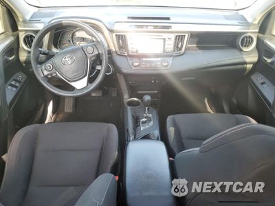 Zdjęcie 8 z 13 samochodu: 2015 TOYOTA RAV4 XLE VIN:JTMWFREV8FJ059981 - miniatura