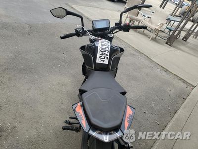 Zdjęcie 6 z 9 samochodu: 2022 KTM 390 DUKE VIN:MD2JPJ408NC253292 - miniatura