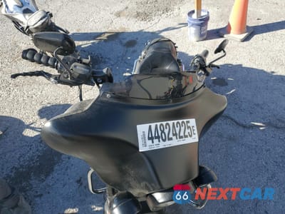 Piąte zdjęcie samochodu w środku: 2013 HARLEY-DAVIDSON FLHX STREET GLIDE VIN:1HD1KBM19DB690689 - miniatura