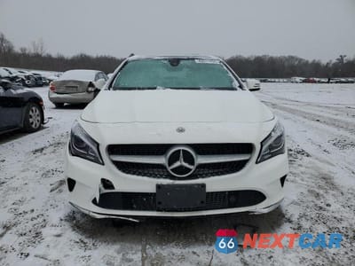 Piąte zdjęcie samochodu w środku: 2019 MERCEDES-BENZ CLA 250 VIN:WDDSJ4EB7KN775608 - miniatura