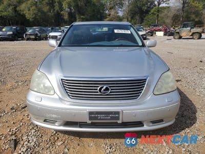 Piąte zdjęcie samochodu w środku: 2004 LEXUS LS 430 VIN:JTHBN36F240154480 - miniatura