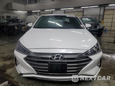 Piąte zdjęcie samochodu w środku: 2020 HYUNDAI ELANTRA SEL VIN:5NPD84LF1LH533130 - miniatura