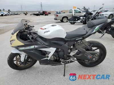 Trzecie zdjęcie samochodu z tyłu: 2014 KAWASAKI ZX636 E VIN:JKBZXJE10EA010755 - miniatura