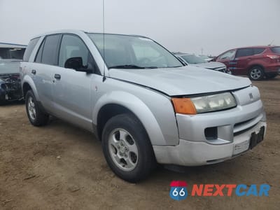 Czwarte zdjęcie samochodu z boku: 2004 SATURN VUE VIN:5GZCZ23D64S869725 - miniatura