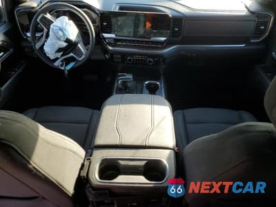 Zdjęcie 8 z 12 samochodu: 2023 CHEVROLET SILVERADO C1500 RST VIN:2GCPADED5P1141711 - miniatura