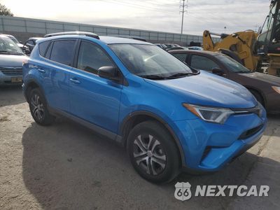 Czwarte zdjęcie samochodu z boku: 2018 TOYOTA RAV4 LE VIN:JTMZFREV4JJ168430 - miniatura