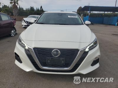 Piąte zdjęcie samochodu w środku: 2021 NISSAN ALTIMA SV VIN:1N4BL4DV3MN414384 - miniatura