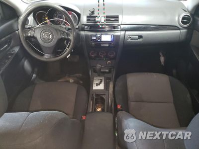 Zdjęcie 8 z 12 samochodu: 2006 MAZDA 3 I VIN:JM1BK32F261468014 - miniatura