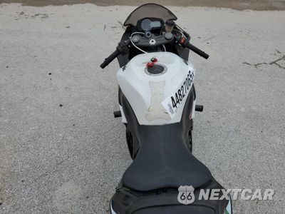 Zdjęcie 6 z 9 samochodu: 2014 KAWASAKI ZX636 E VIN:JKBZXJE10EA010755 - miniatura