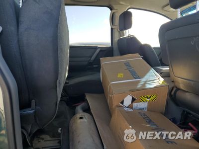Zdjęcie 10 z 12 samochodu: 2004 NISSAN TITAN XE VIN:1N6AA07B64N569403 - miniatura