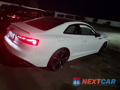 Trzecie zdjęcie samochodu z tyłu: 2024 AUDI S5 PREMIUM PLUS VIN:WAUP4AF56RA011343 - miniatura