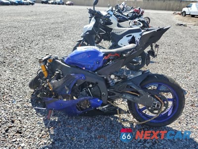 Trzecie zdjęcie samochodu z tyłu: 2018 YAMAHA YZFR6 VIN:JYARJ28E5JA003693 - miniatura