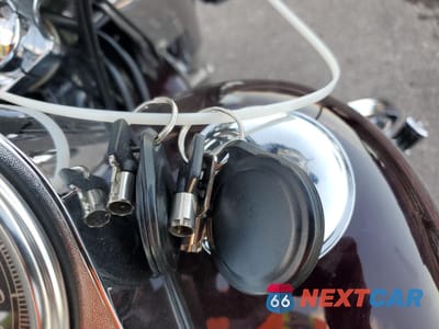 Zdjęcie 8 z 9 samochodu: 2005 HARLEY-DAVIDSON FLSTCI VIN:1HD1BWB145Y079347 - miniatura