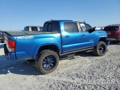 Trzecie zdjęcie samochodu z tyłu: 2016 TOYOTA TACOMA DOUBLE CAB VIN:5TFCZ5ANXGX018193 - miniatura