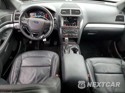 Zdjęcie 8 z 14 samochodu: 2017 FORD EXPLORER XLT VIN:1FM5K8D88HGC88251 - miniatura