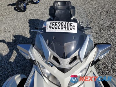 Piąte zdjęcie samochodu w środku: 2014 CAN-AM SPYDER ROADSTER RT VIN:2BXNBDD18EV000780 - miniatura