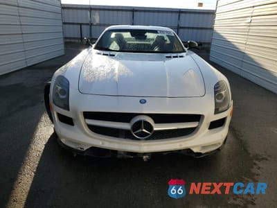 Piąte zdjęcie samochodu w środku: 2012 MERCEDES-BENZ SLS AMG VIN:WDDRJ7HA6CA009333 - miniatura