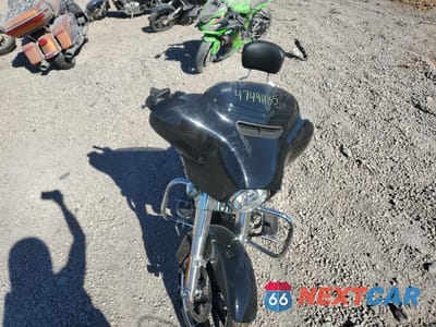 Piąte zdjęcie samochodu w środku: 2023 HARLEY-DAVIDSON FLHX VIN:1HD1KBC14PB657413 - miniatura