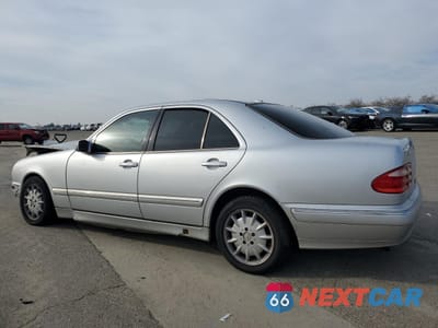 Drugie zdjęcie samochodu z przodu: 2001 MERCEDES-BENZ E 320 VIN:WDBJF65J91B344101 - miniatura
