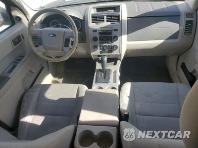 Zdjęcie 8 z 15 samochodu: 2011 FORD ESCAPE XLT VIN:1FMCU9DG6BKB03276 - miniatura