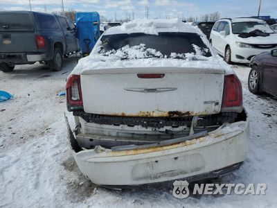 Zdjęcie 6 z 12 samochodu: 2015 CHRYSLER 300 S VIN:2C3CCABG9FH807744 - miniatura