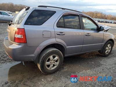 Trzecie zdjęcie samochodu z tyłu: 2009 KIA SORENTO LX VIN:KNDJD735195891974 - miniatura