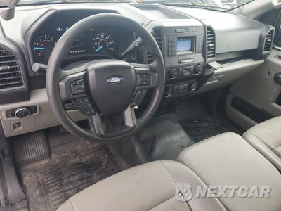 Zdjęcie 8 z 12 samochodu: 2020 FORD F150 VIN:1FTMF1CB1LKF00017 - miniatura