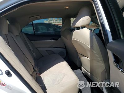 Zdjęcie 10 z 12 samochodu: 2018 TOYOTA CAMRY L VIN:4T1B11HK1JU632142 - miniatura