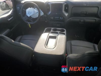 Zdjęcie 8 z 12 samochodu: 2024 GMC SIERRA K1500 VIN:1GTPUAEK4RZ160863 - miniatura