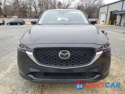 Piąte zdjęcie samochodu w środku: 2024 MAZDA CX-5 PREFERRED VIN:JM3KFBCLXR0496504 - miniatura