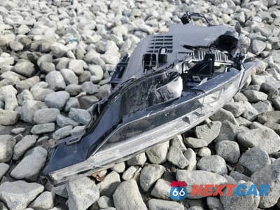 Zdjęcie 13 z 14 samochodu: 2024 VOLVO XC60 PLUS VIN:YV4L12RL1R1711424 - miniatura