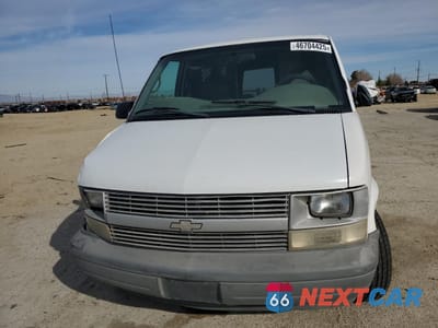 Piąte zdjęcie samochodu w środku: 2000 CHEVROLET ASTRO VIN:1GCDM19W0YB180843 - miniatura