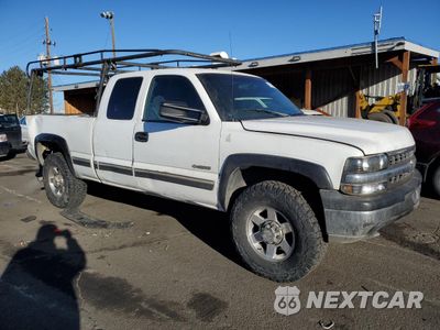 Czwarte zdjęcie samochodu z boku: 1999 CHEVROLET SILVERADO K2500 VIN:1GCGK29U2XE184932 - miniatura
