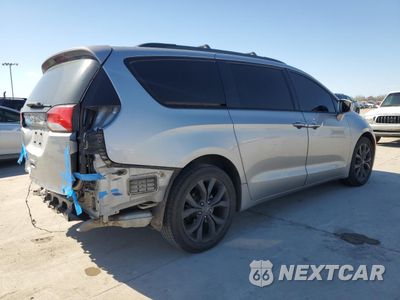 Trzecie zdjęcie samochodu z tyłu: 2019 CHRYSLER PACIFICA TOURING L VIN:2C4RC1BG4KR734051 - miniatura