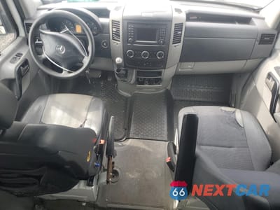 Zdjęcie 8 z 14 samochodu: 2017 MERCEDES-BENZ SPRINTER 2500 VIN:8BRPE8CD4HE136156 - miniatura